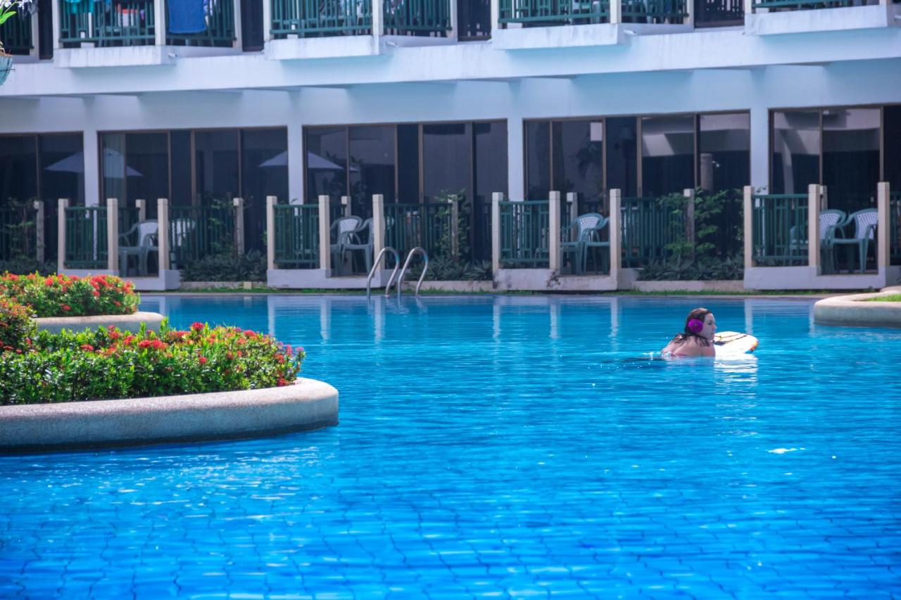 Amora Beach Resort Phuket