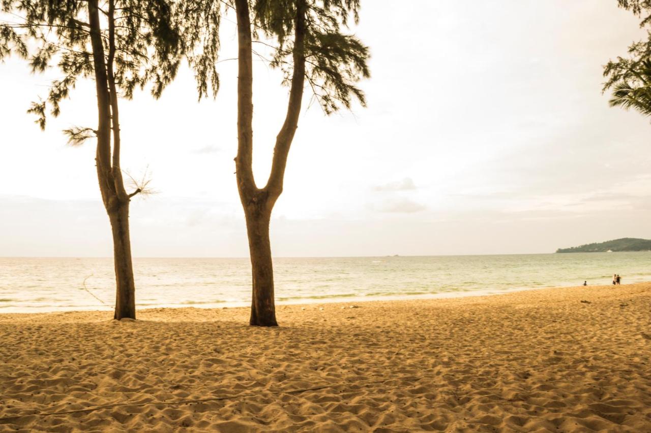 Amora Beach Resort Phuket