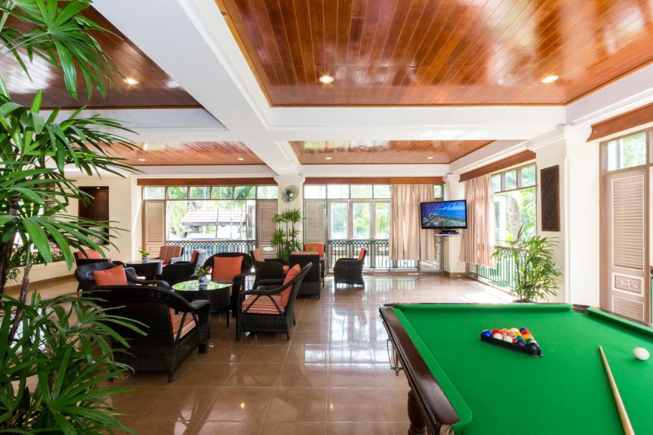 Amora Beach Resort Phuket