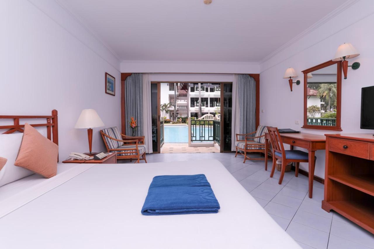 Amora Beach Resort Phuket