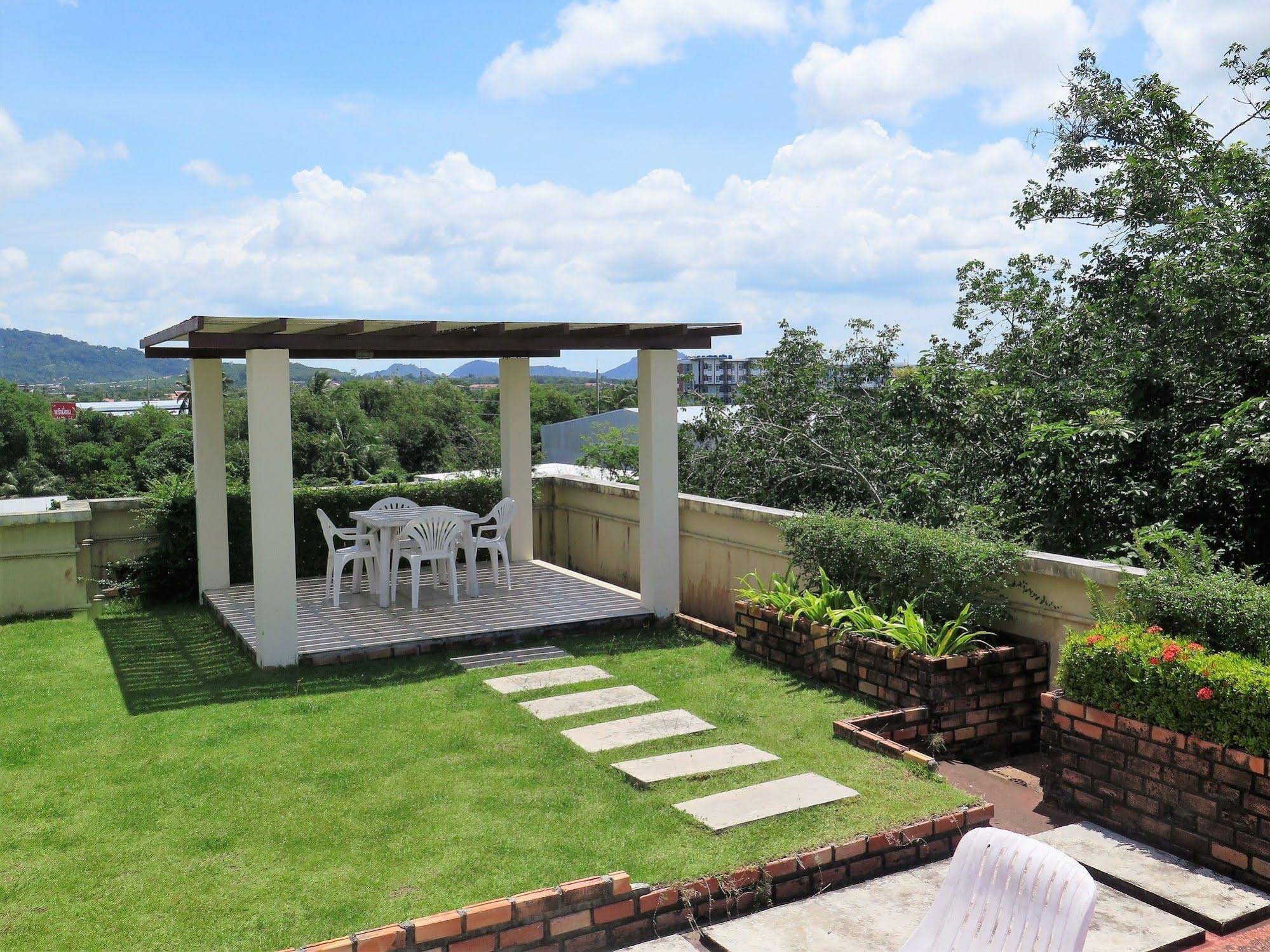 Chaofa West Pool Villas