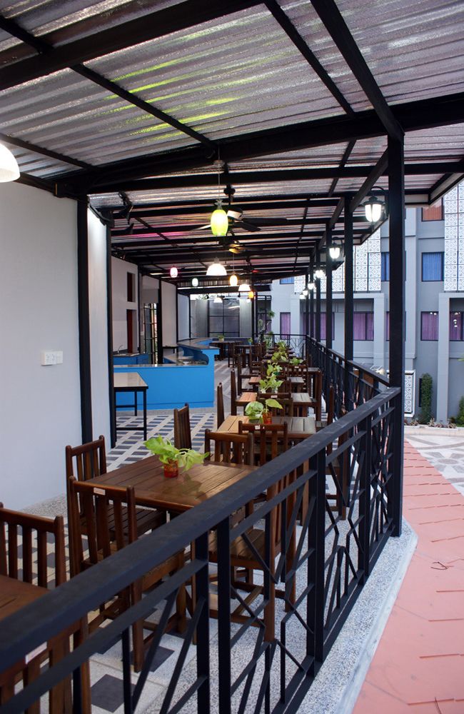 Dinar Lodge