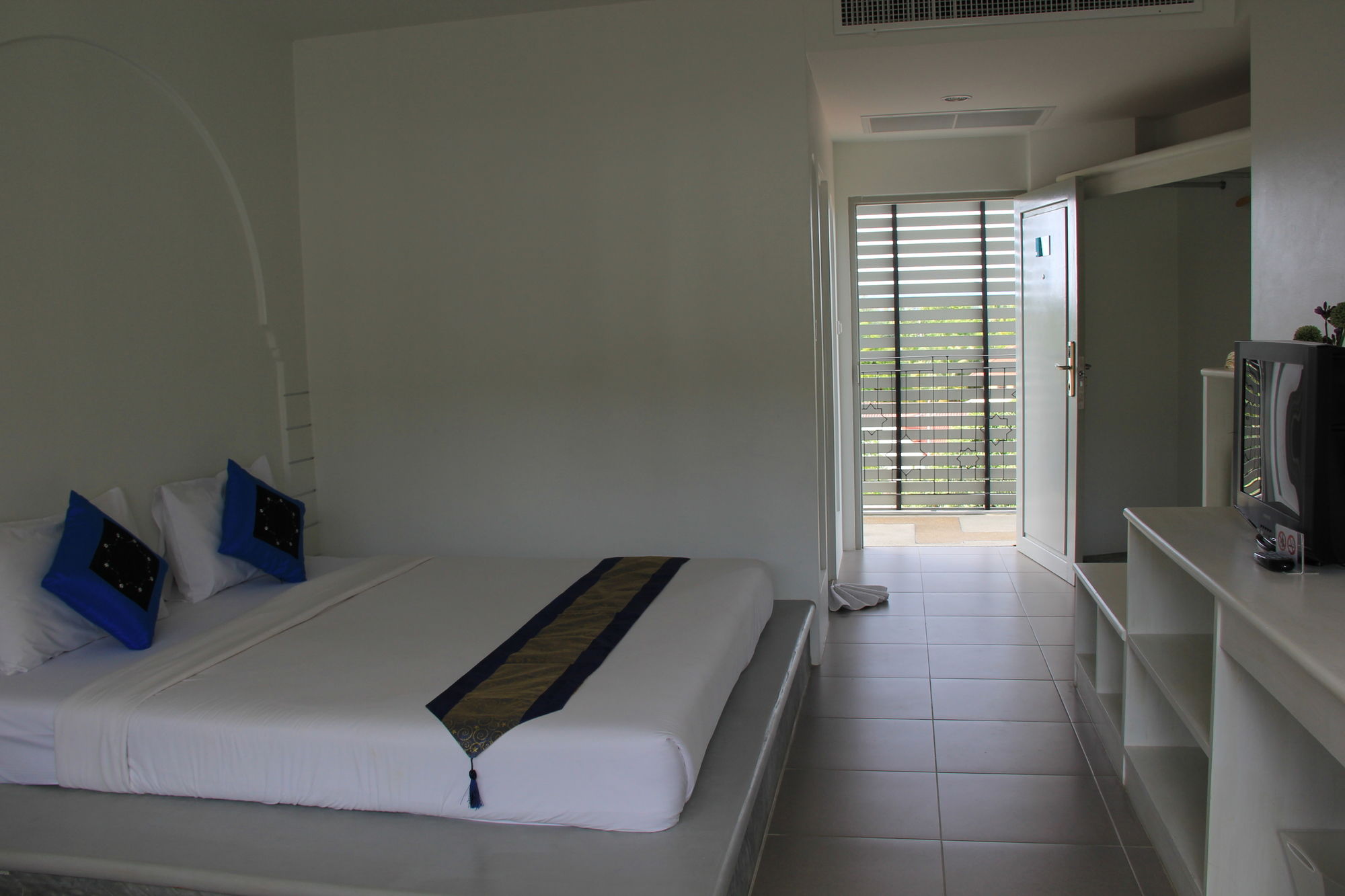 Dinar Lodge