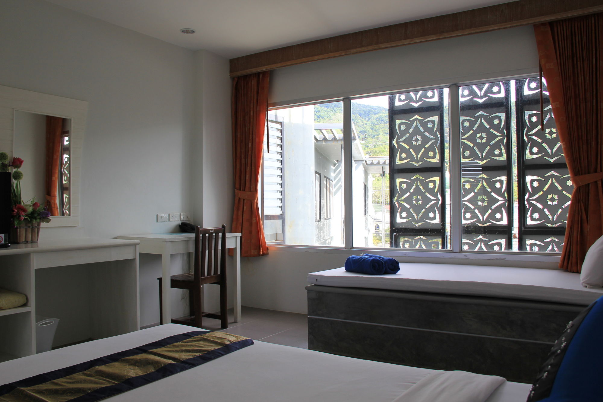 Dinar Lodge