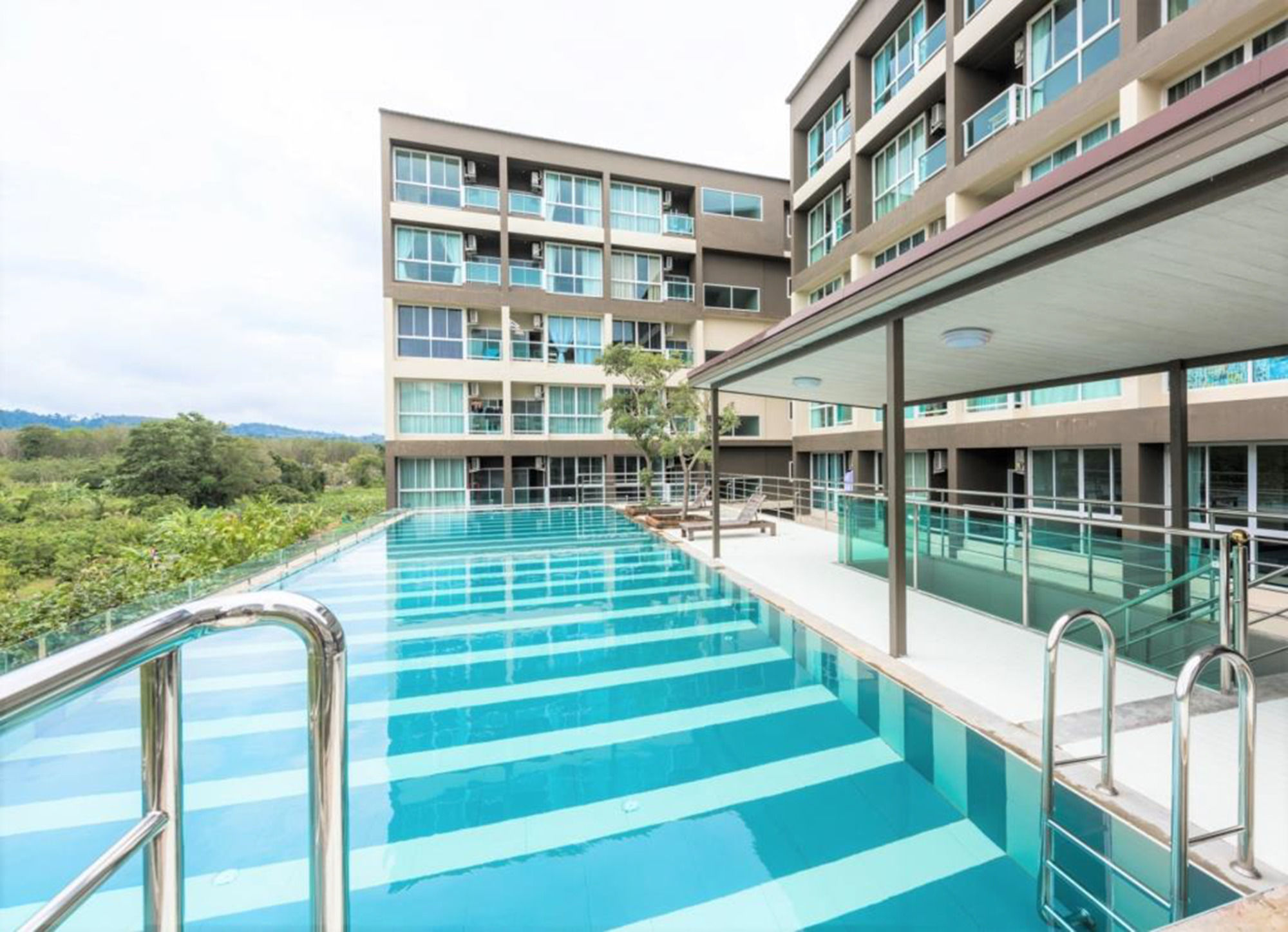 JJ Airport Condotel