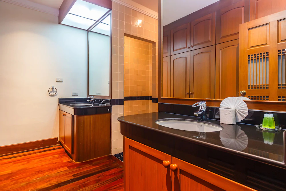 Lakewood Hills Villa by Lofty