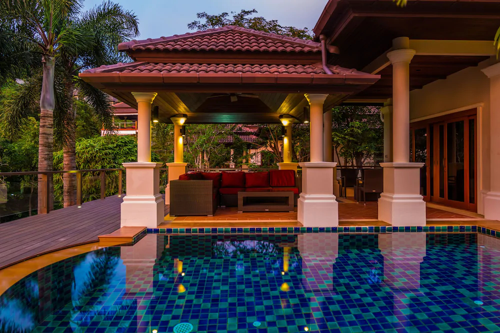 Lakewood Hills Villa by Lofty