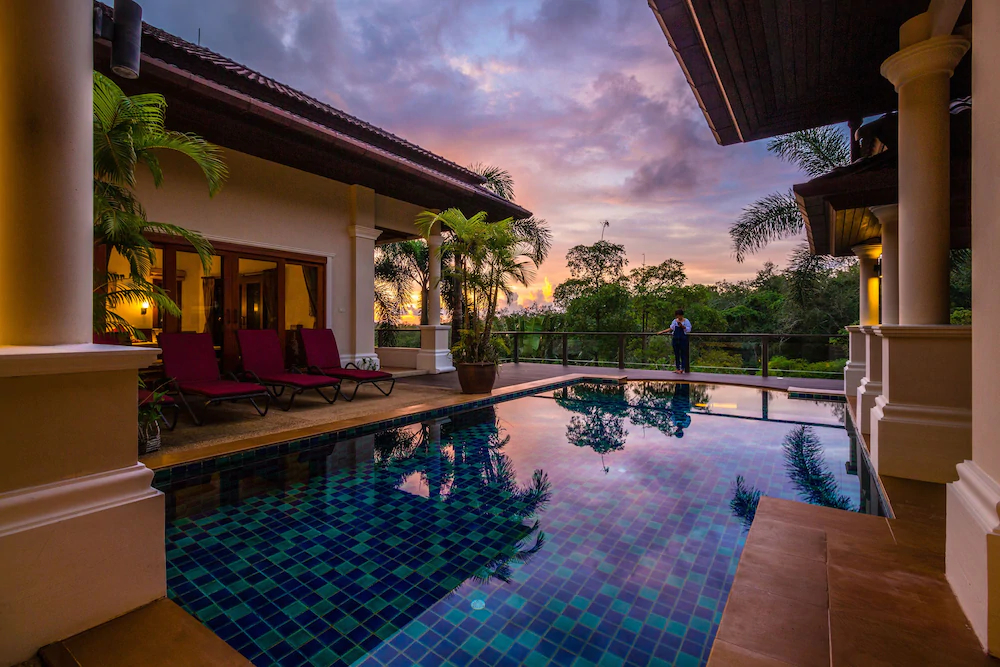 Lakewood Hills Villa by Lofty