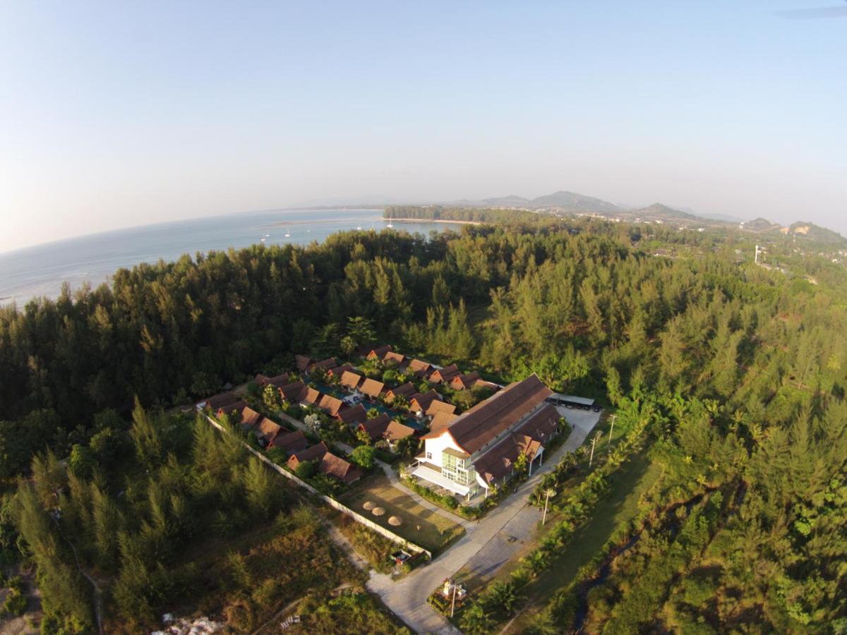 L'Esprit de Naiyang Resort