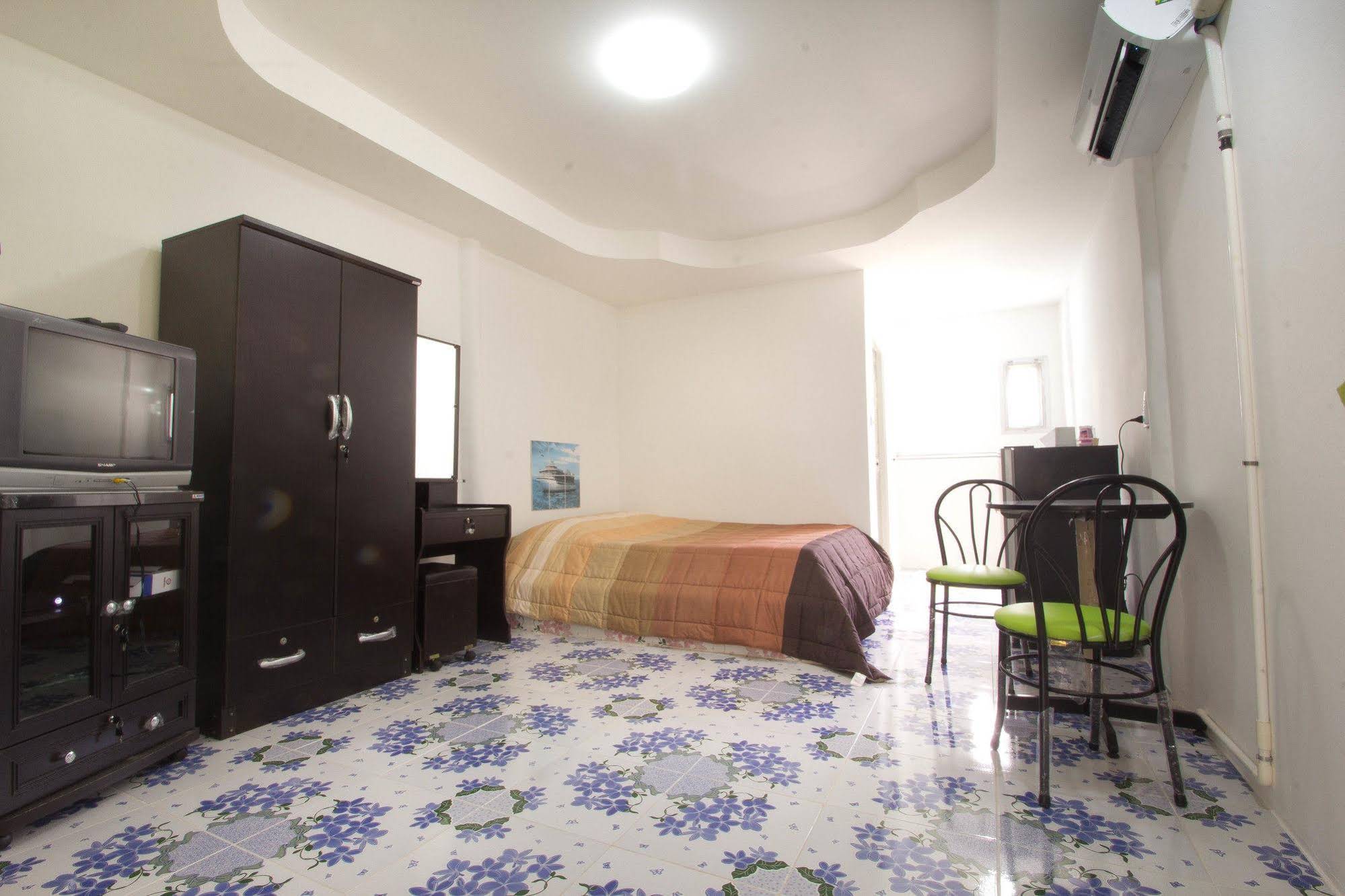 Nu Phuket Airport Residence