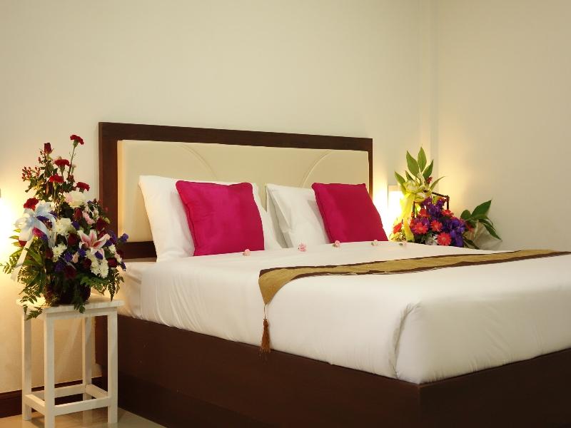 Phuket Airport Villa