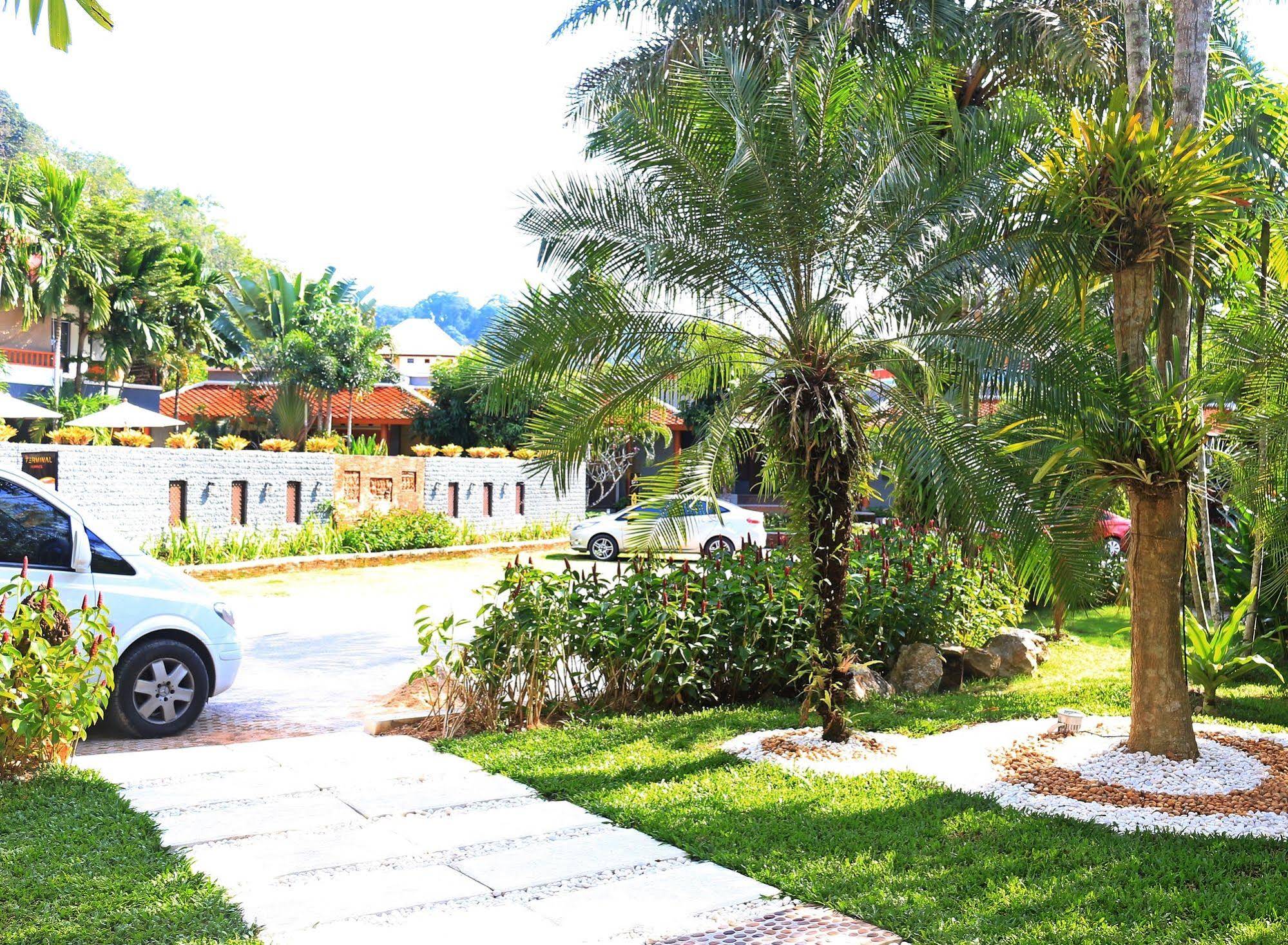 Royal Lee Resort & Spa