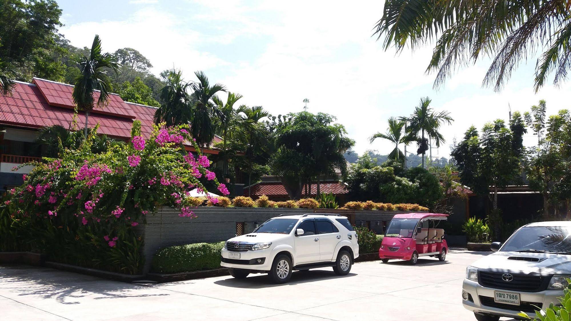 Royal Lee Resort & Spa