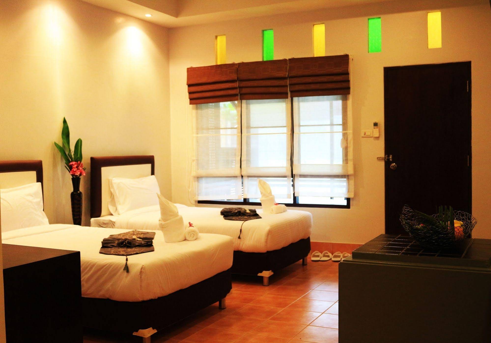 Royal Lee Resort & Spa