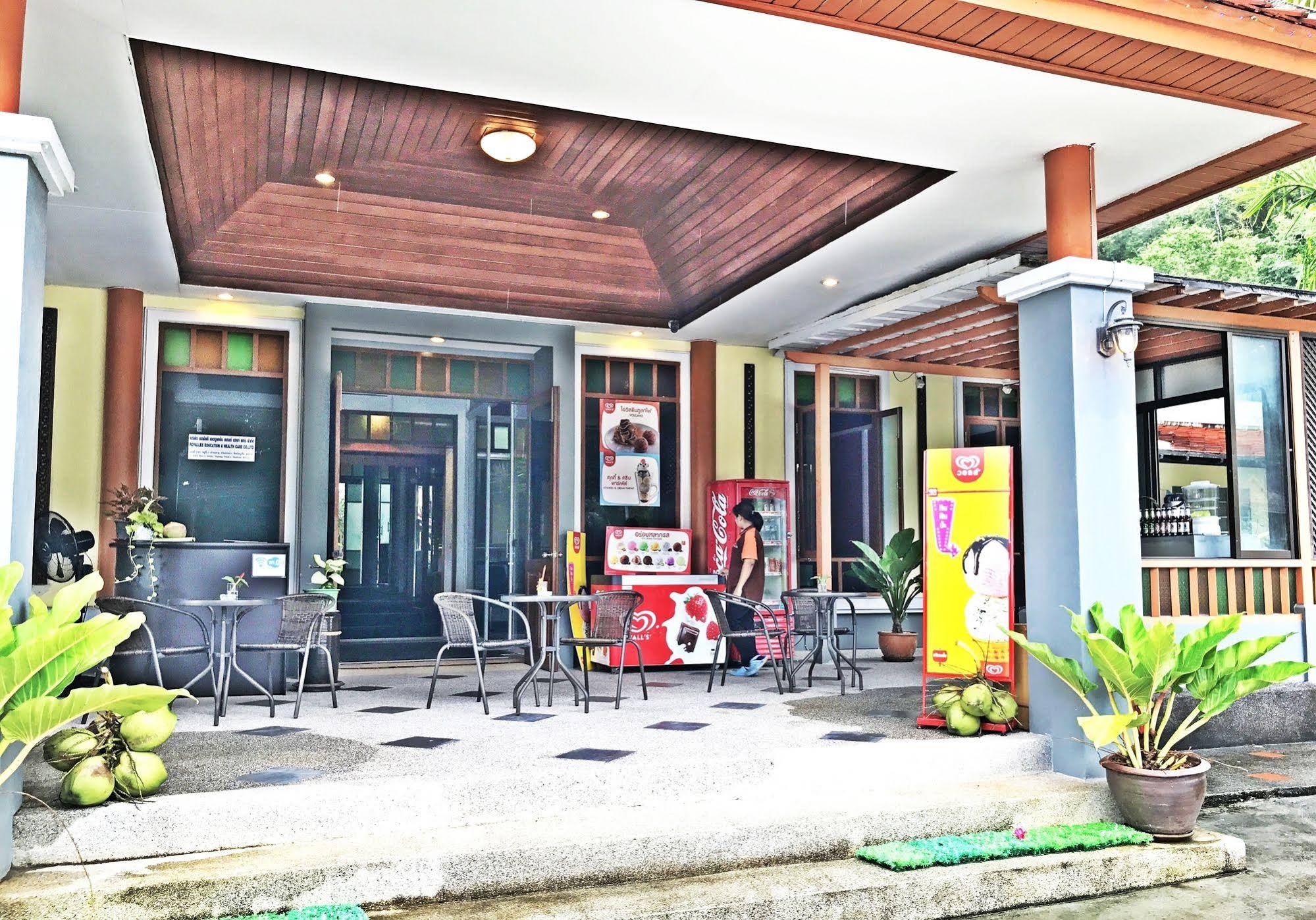 Royal Lee Resort & Spa