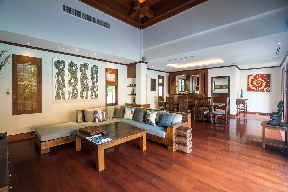 Sai Taan villas by Lofty