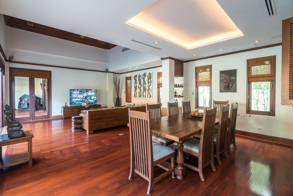 Sai Taan villas by Lofty