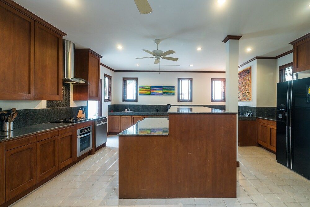 Sai Taan villas by Lofty