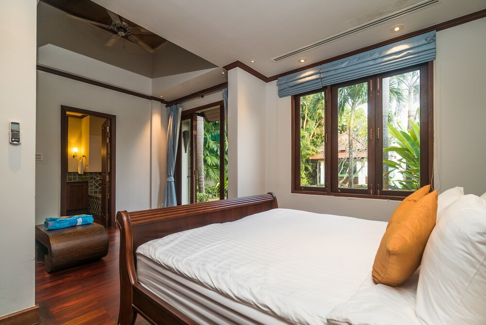 Sai Taan villas by Lofty