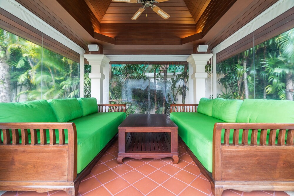 Sai Taan villas by Lofty