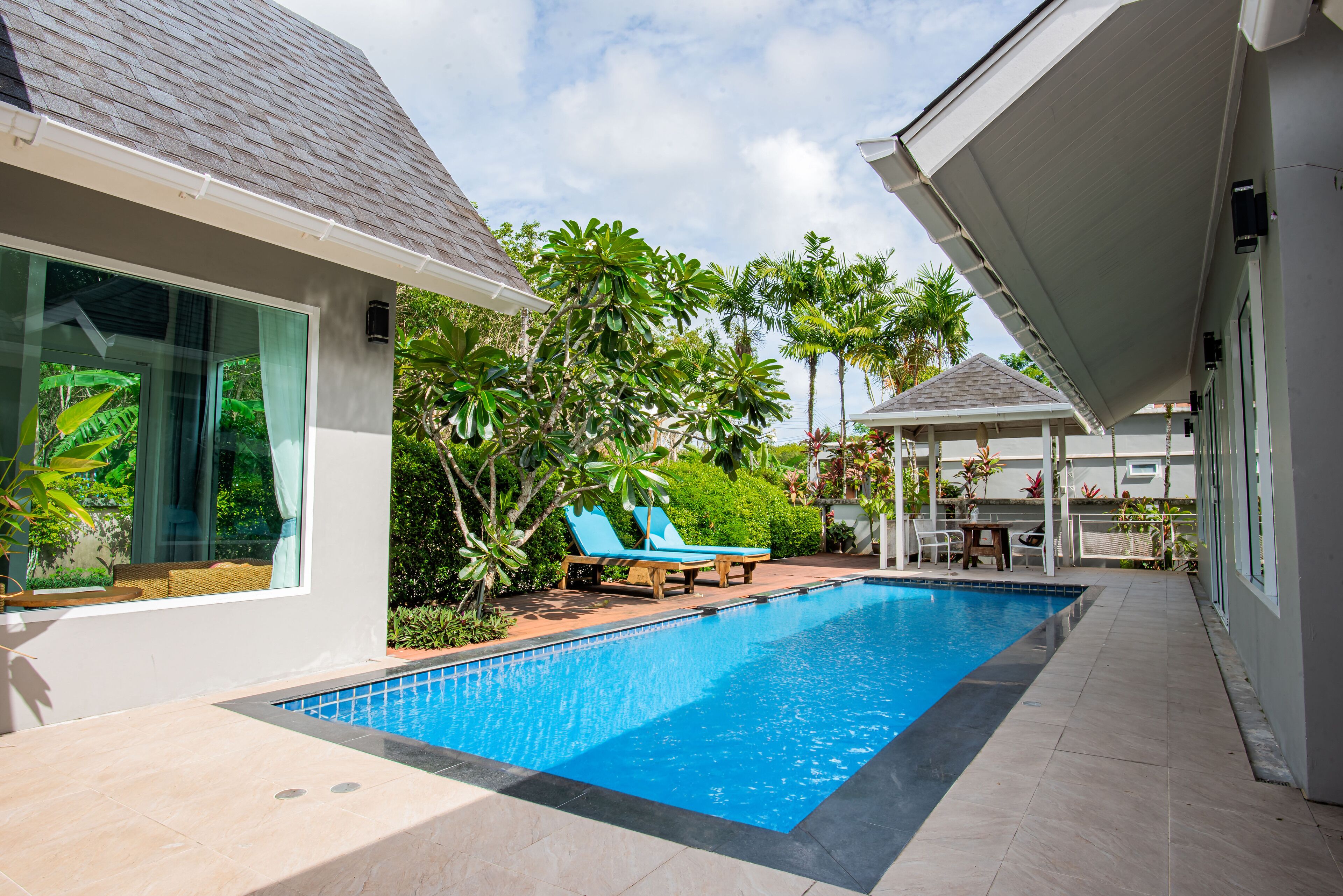 Colorful Pool Villa
