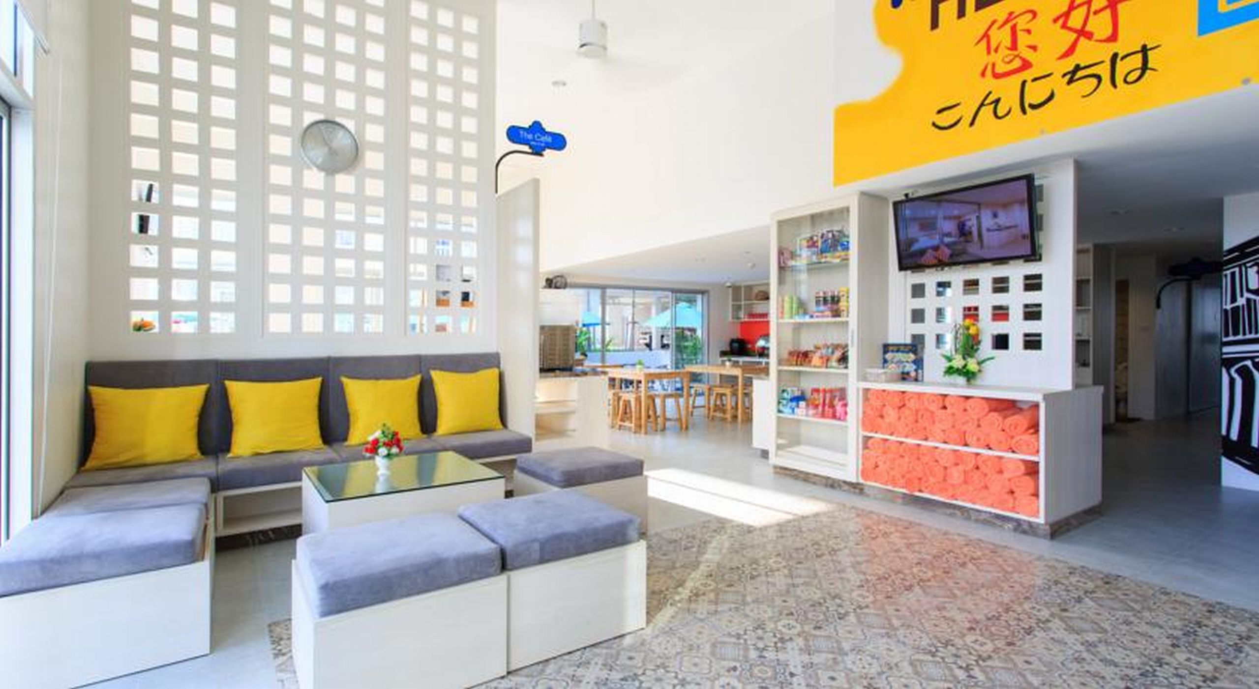 Recenta Suite Phuket Suanluang