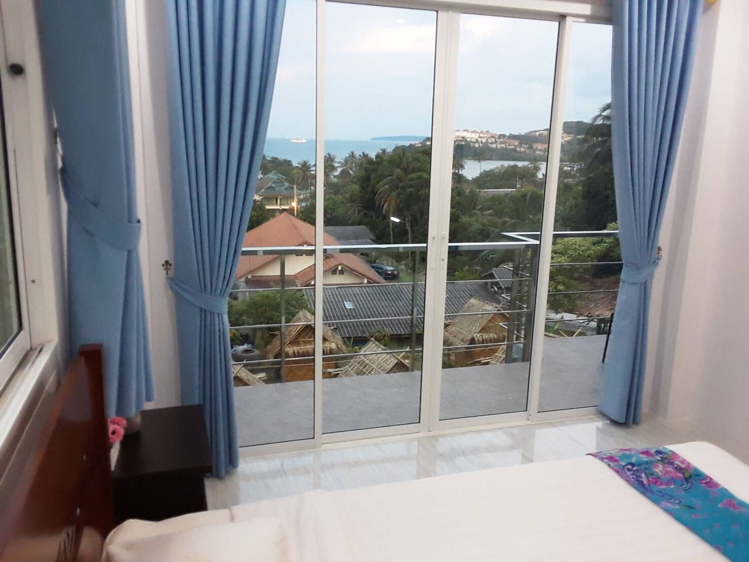 Sea view Panwa Cottage Hostel
