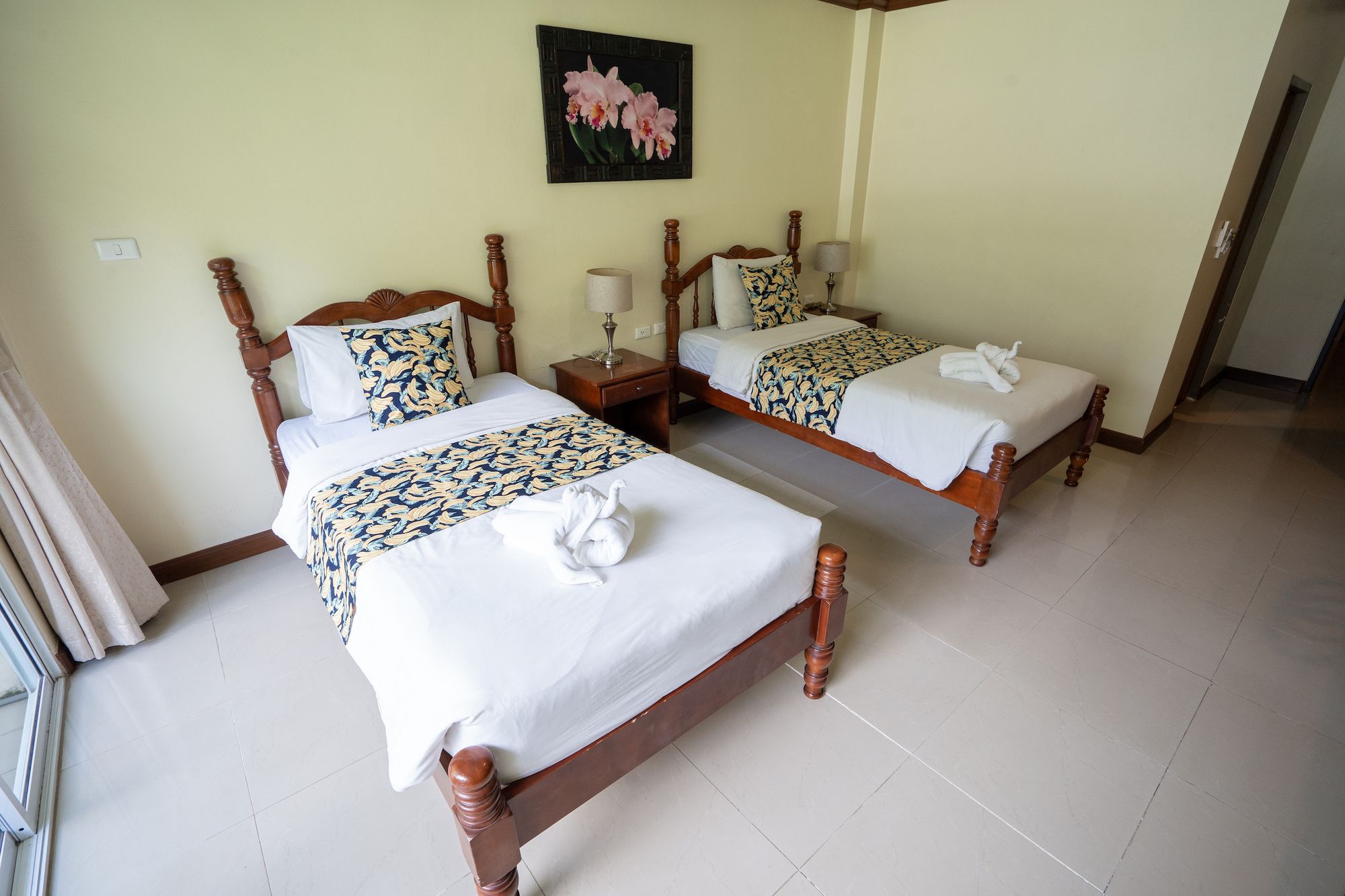 Pranang Flora House