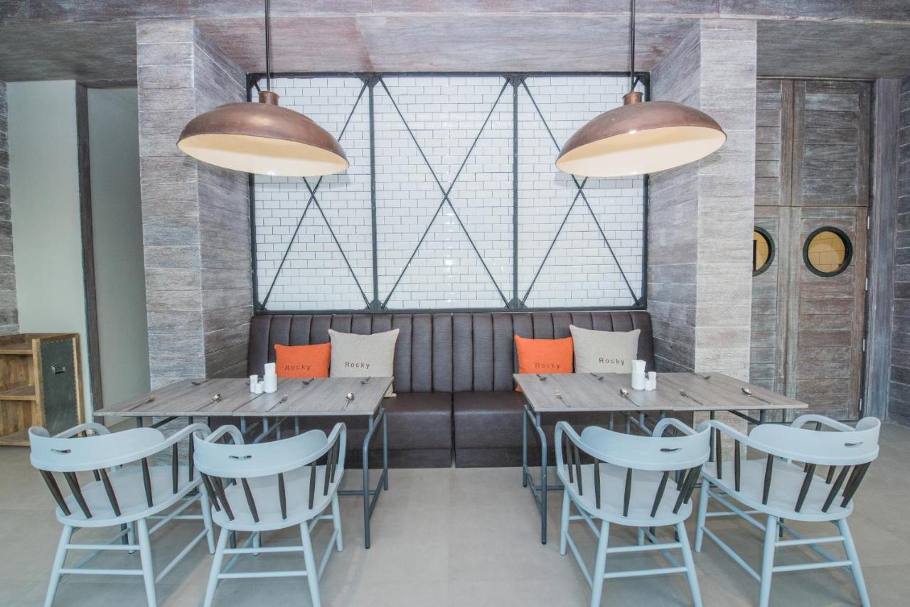 Sugar Marina Resort Cliffhanger