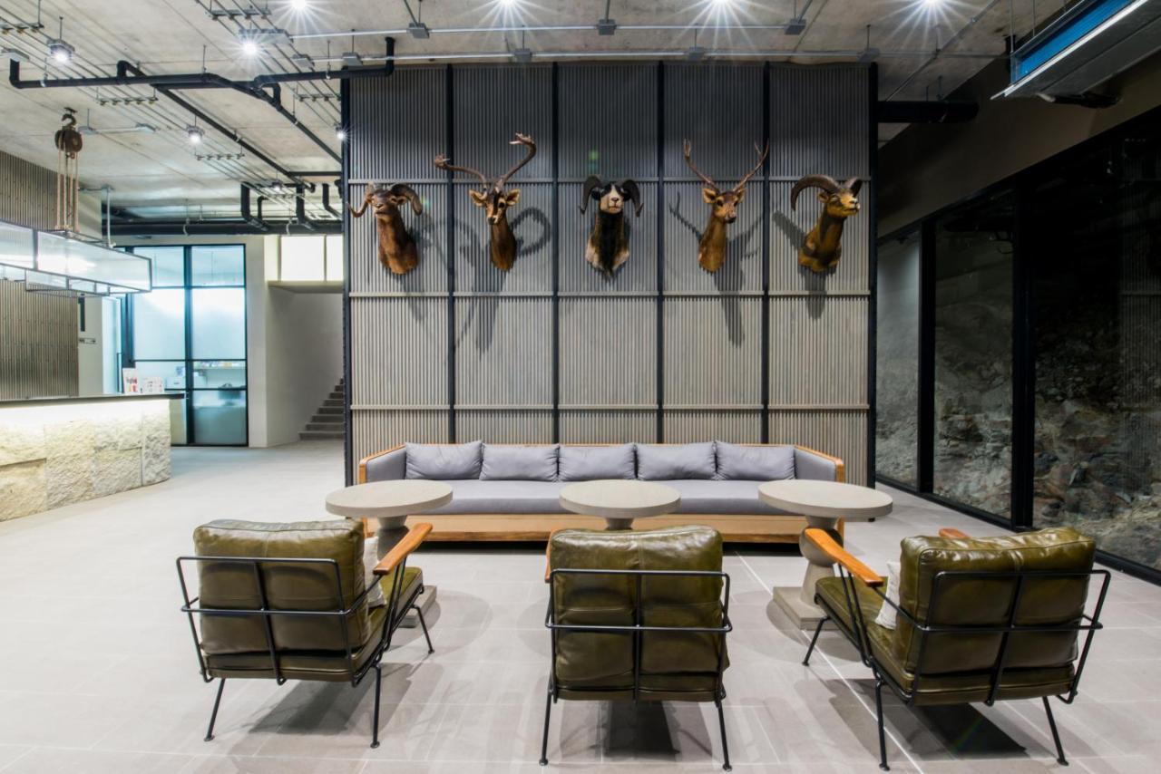 Sugar Marina Resort Cliffhanger