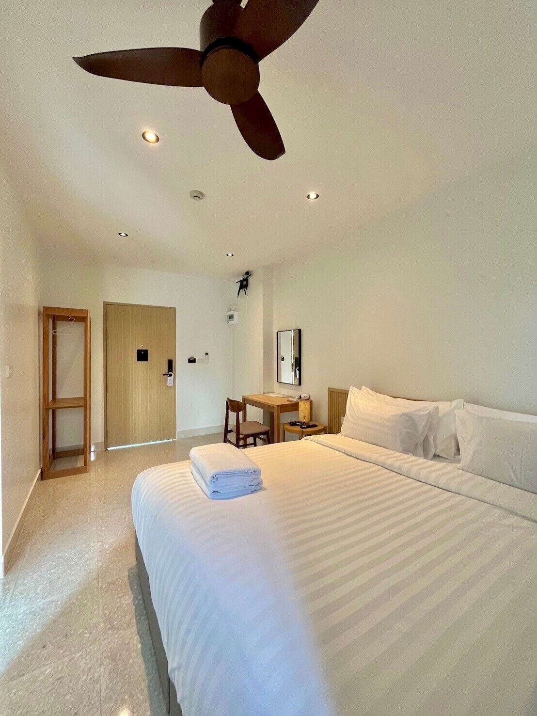 Calamint Residence Hotel