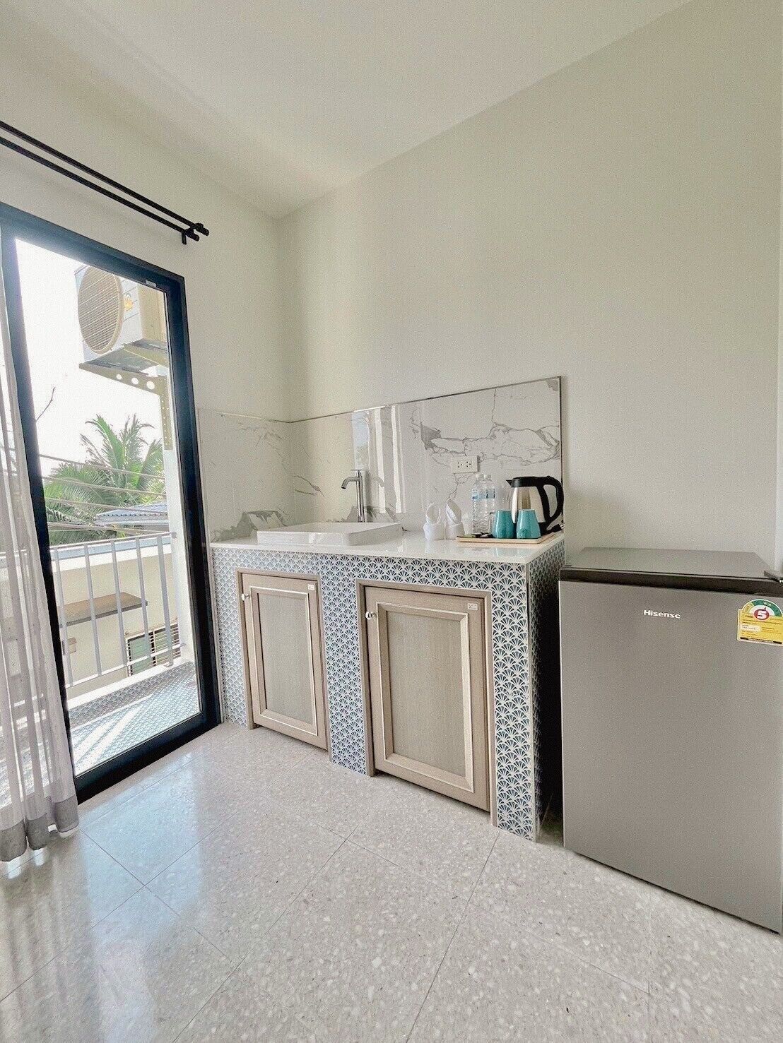 Calamint Residence Hotel