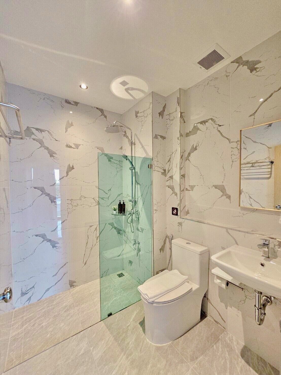 Calamint Residence Hotel