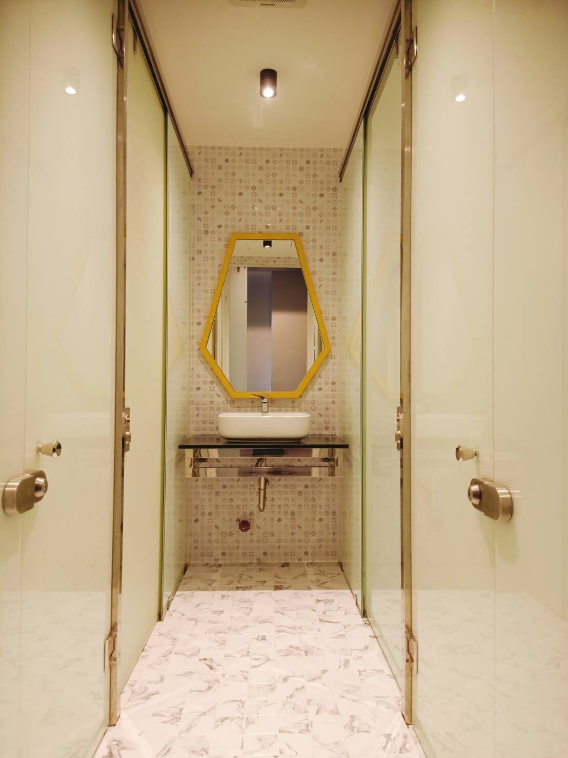 Icon Hotel