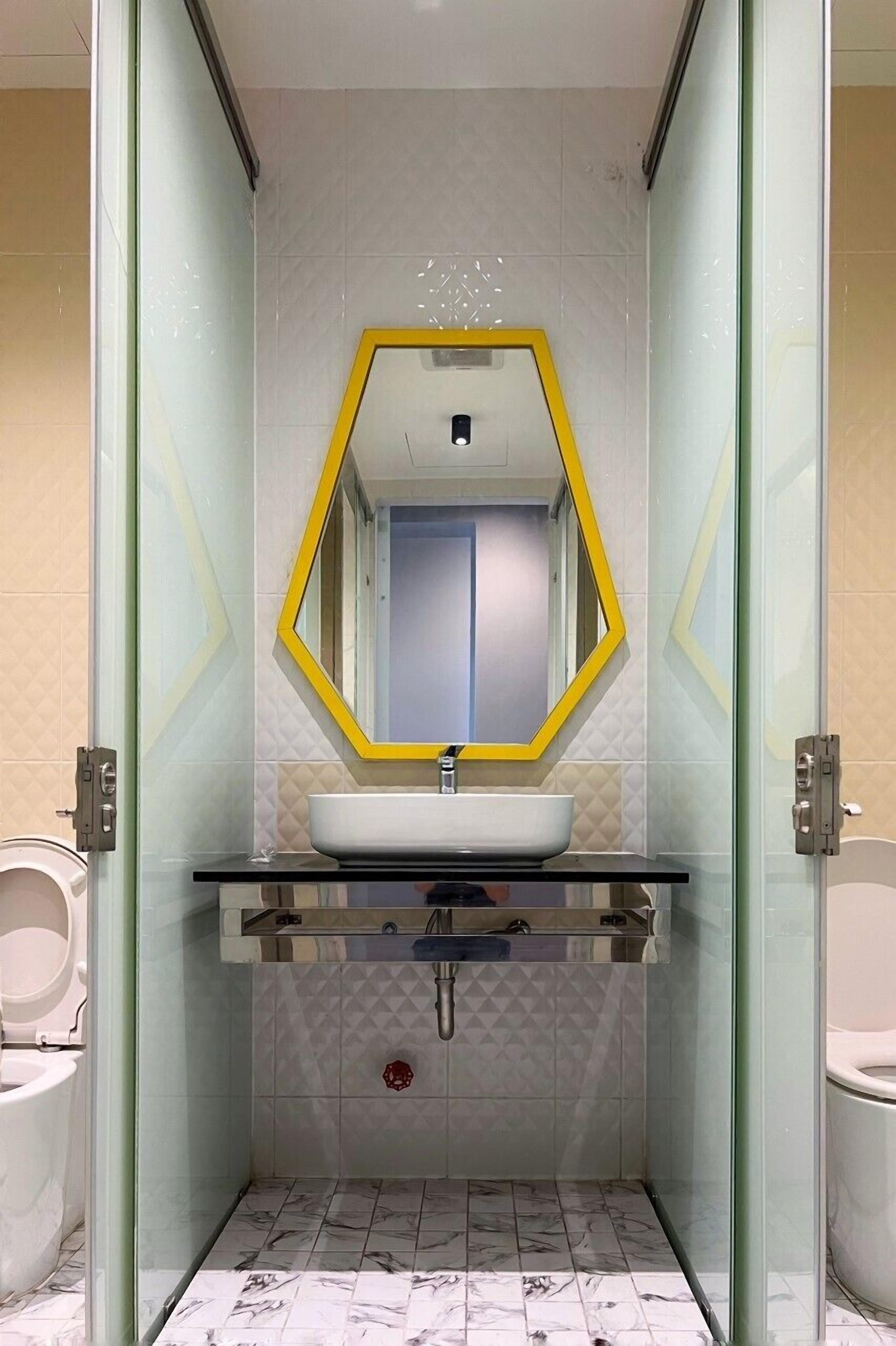 Icon Hotel