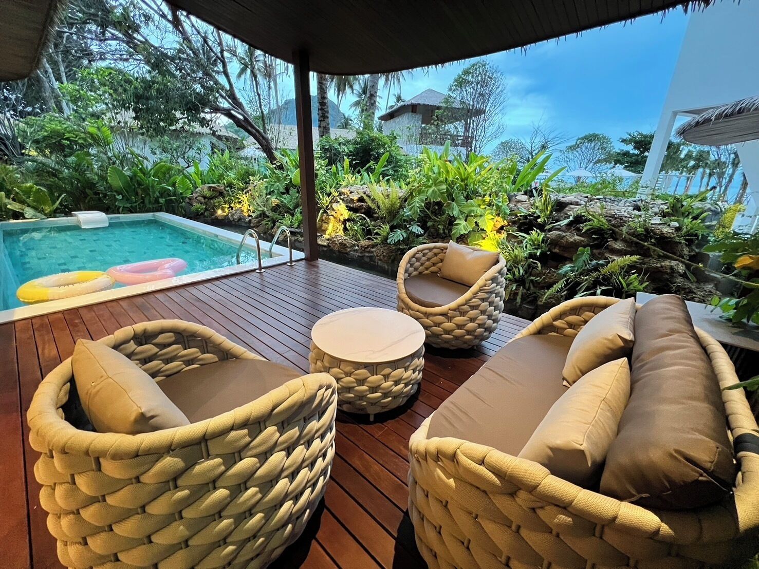 Luxtalay Khanom Hotel