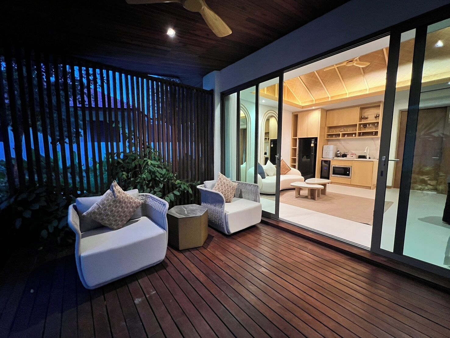 Luxtalay Khanom Hotel