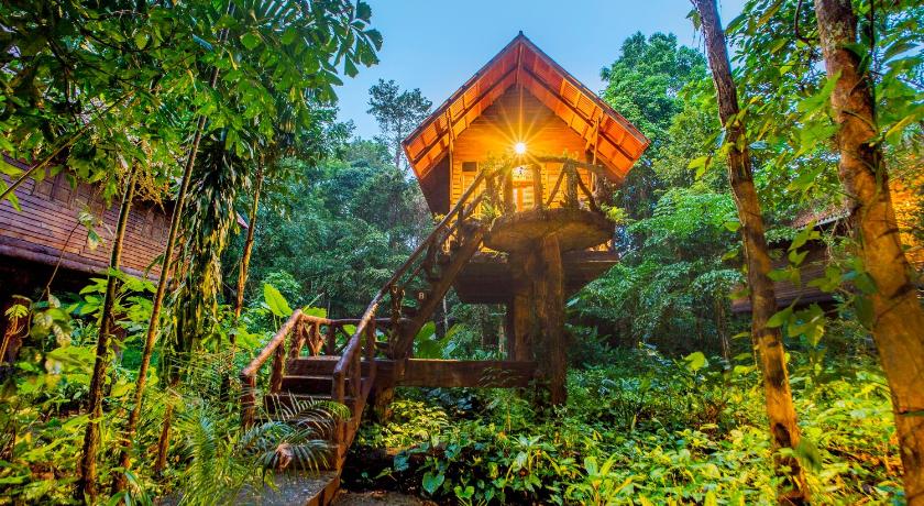 Art's Riverview Lodge
