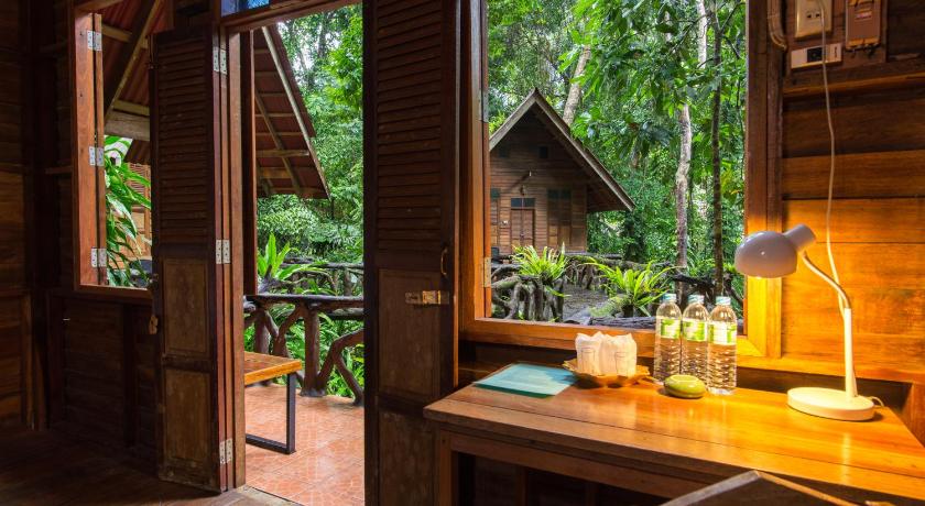Art's Riverview Lodge