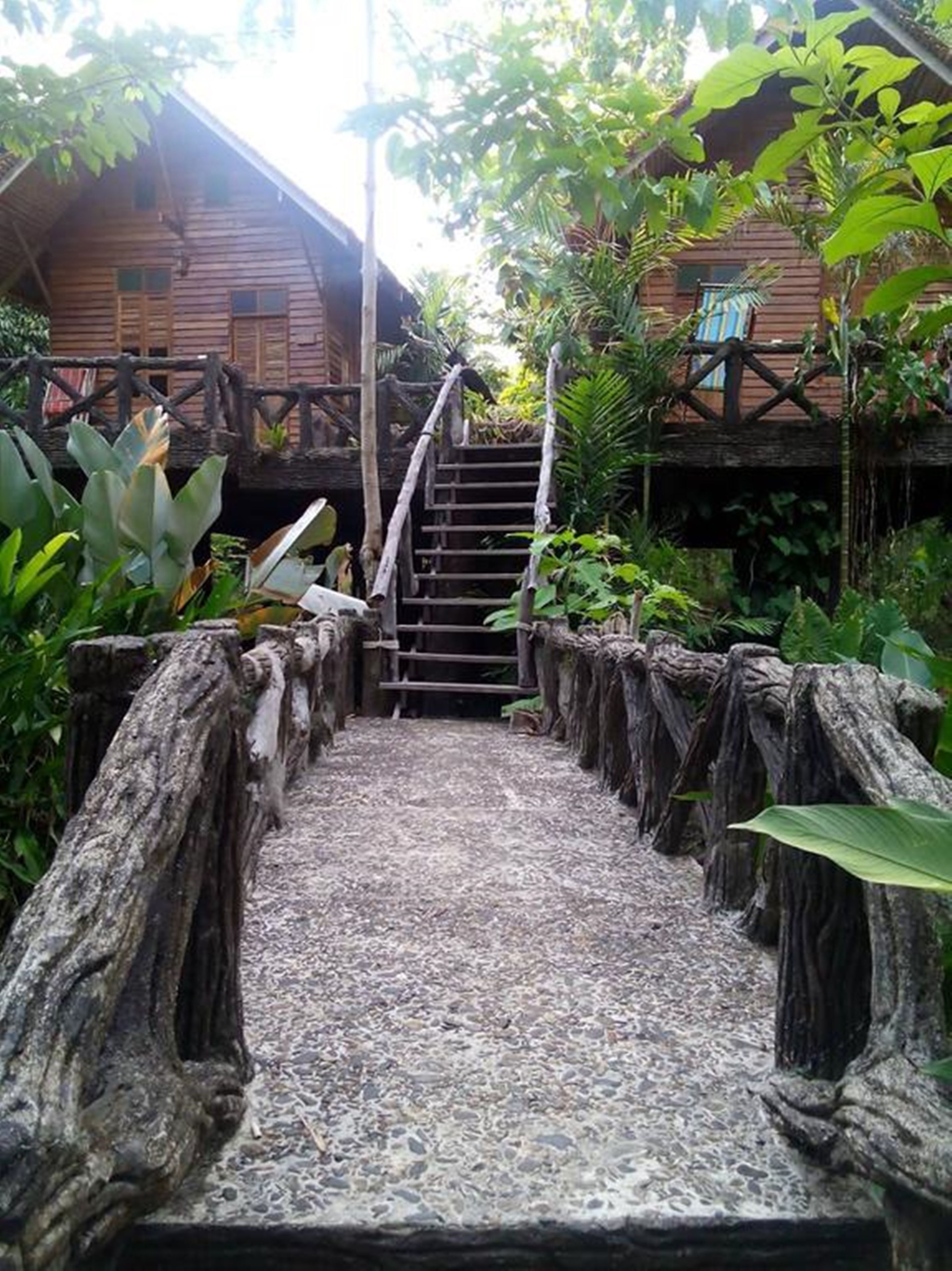 Art's Riverview Lodge