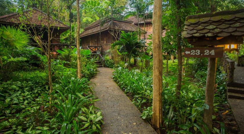 Art's Riverview Lodge