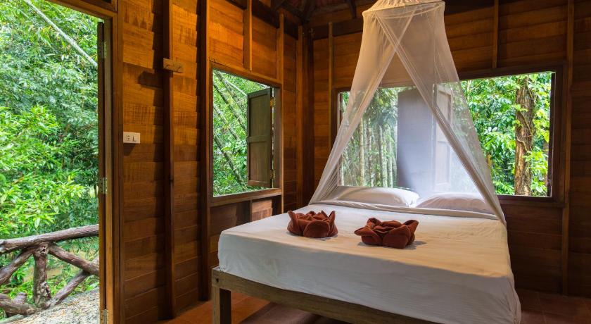 Art's Riverview Lodge