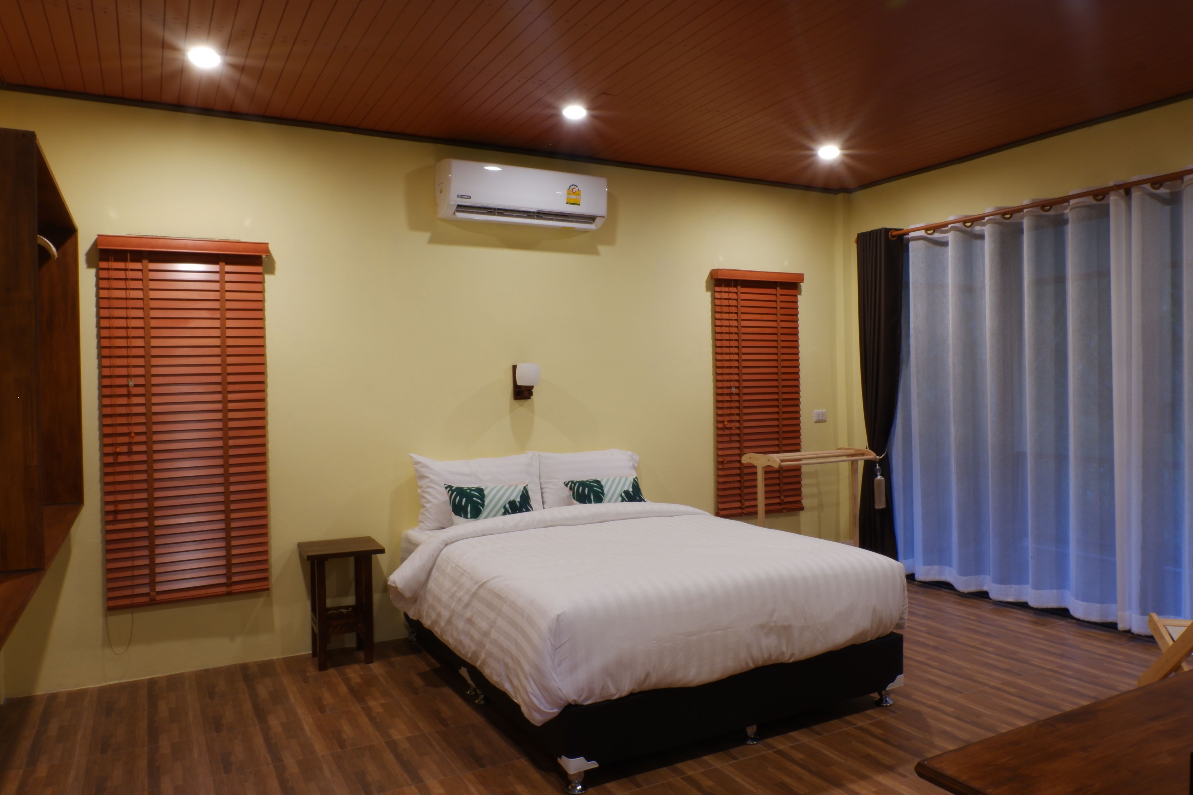 Art's Riverview Lodge