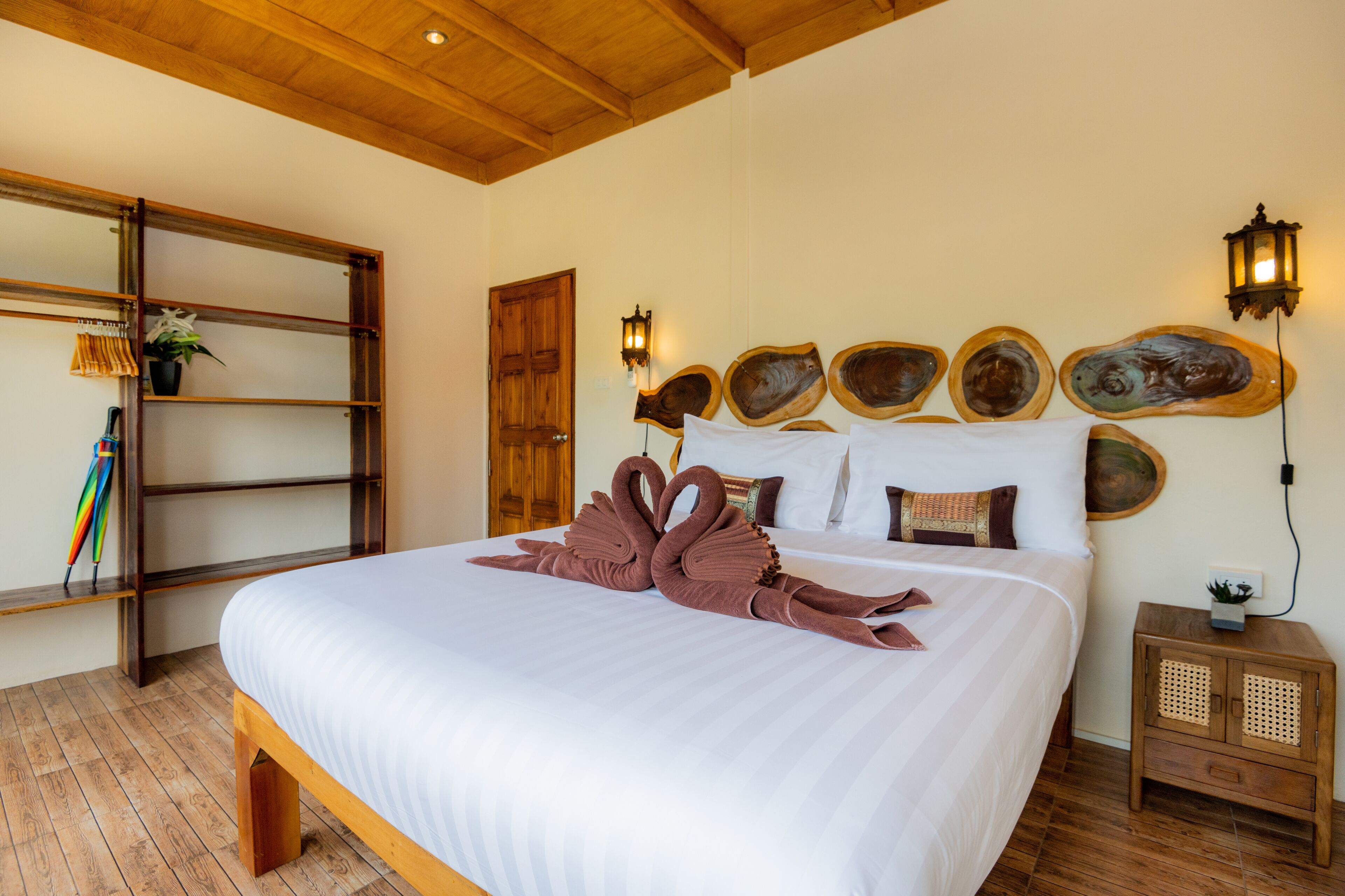 Khao Sok River Home Resort