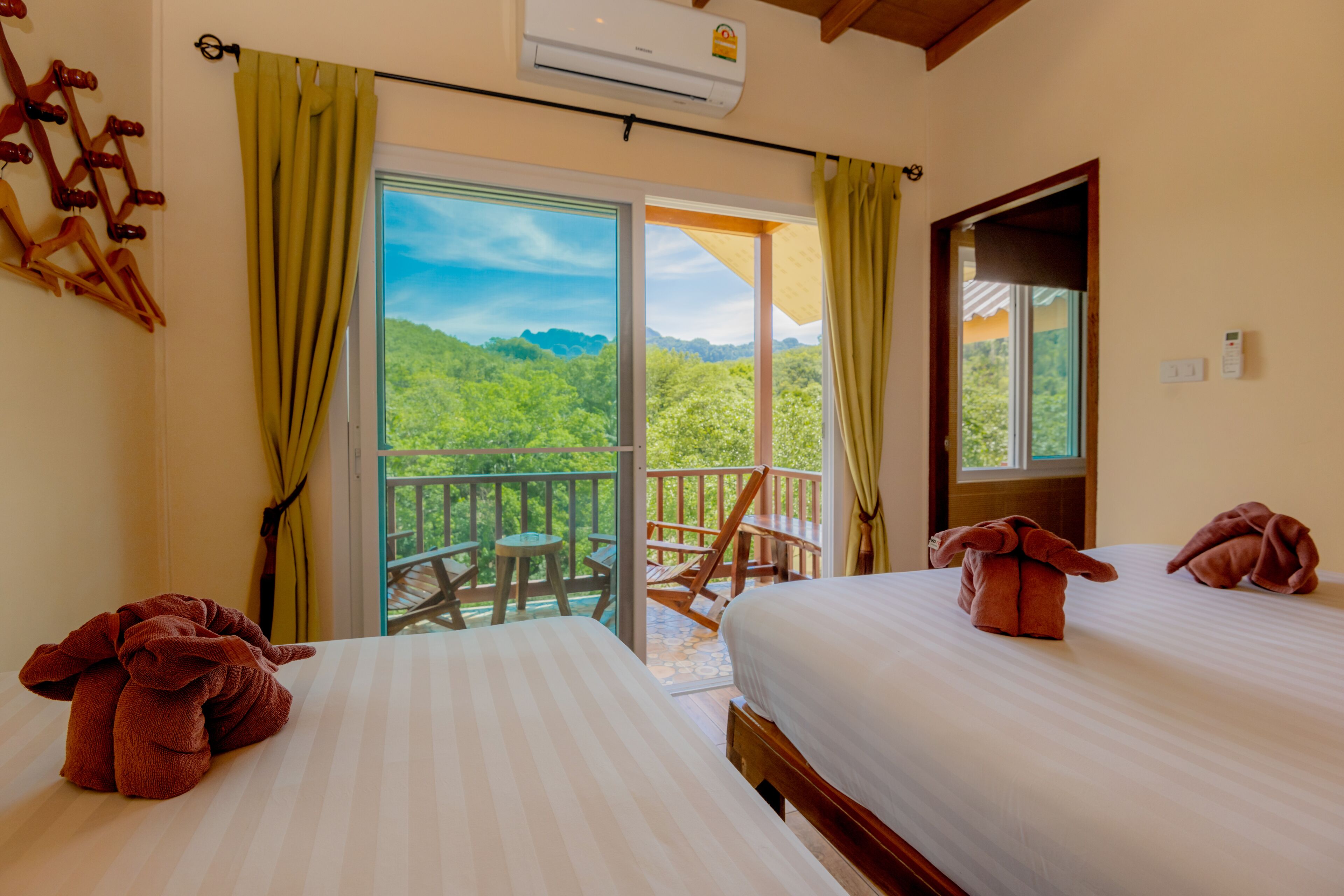 Khao Sok River Home Resort