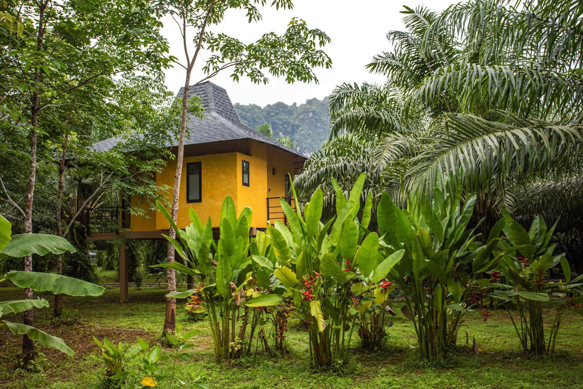Anurak Community Lodge
