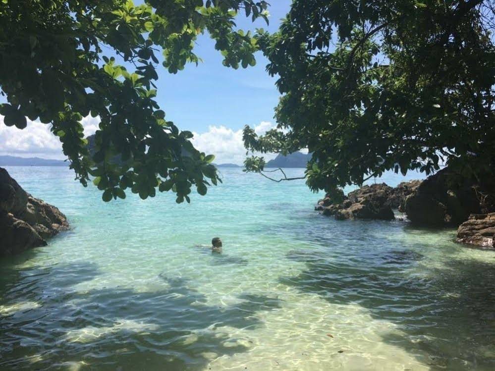 Koh Ngai Resort