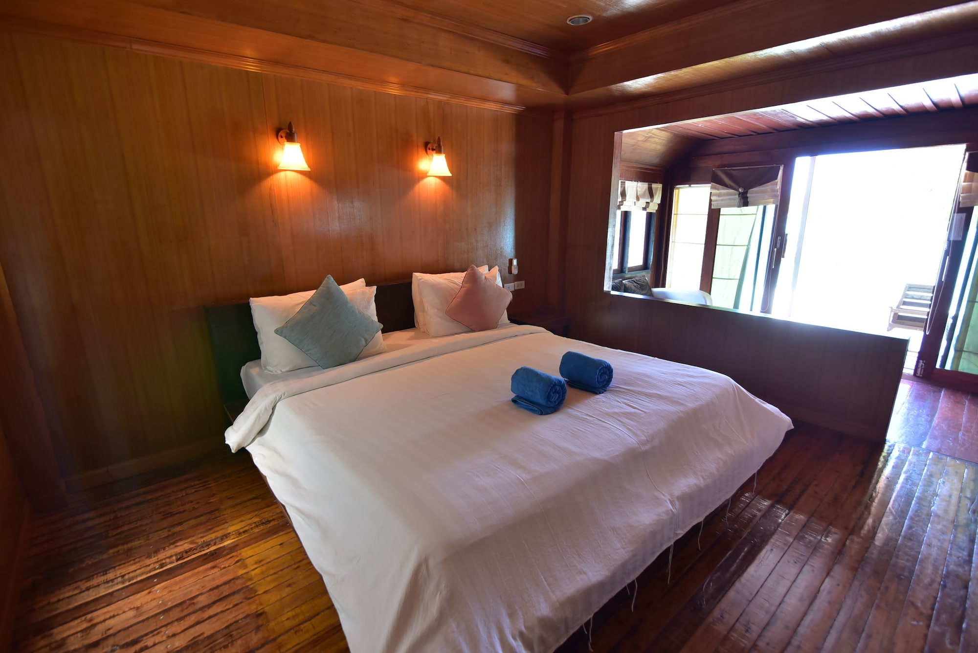 Lipe Power Beach Resort