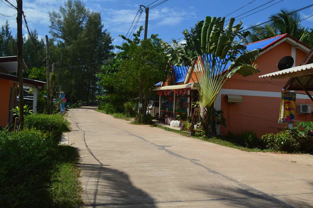 Baan Long Beach