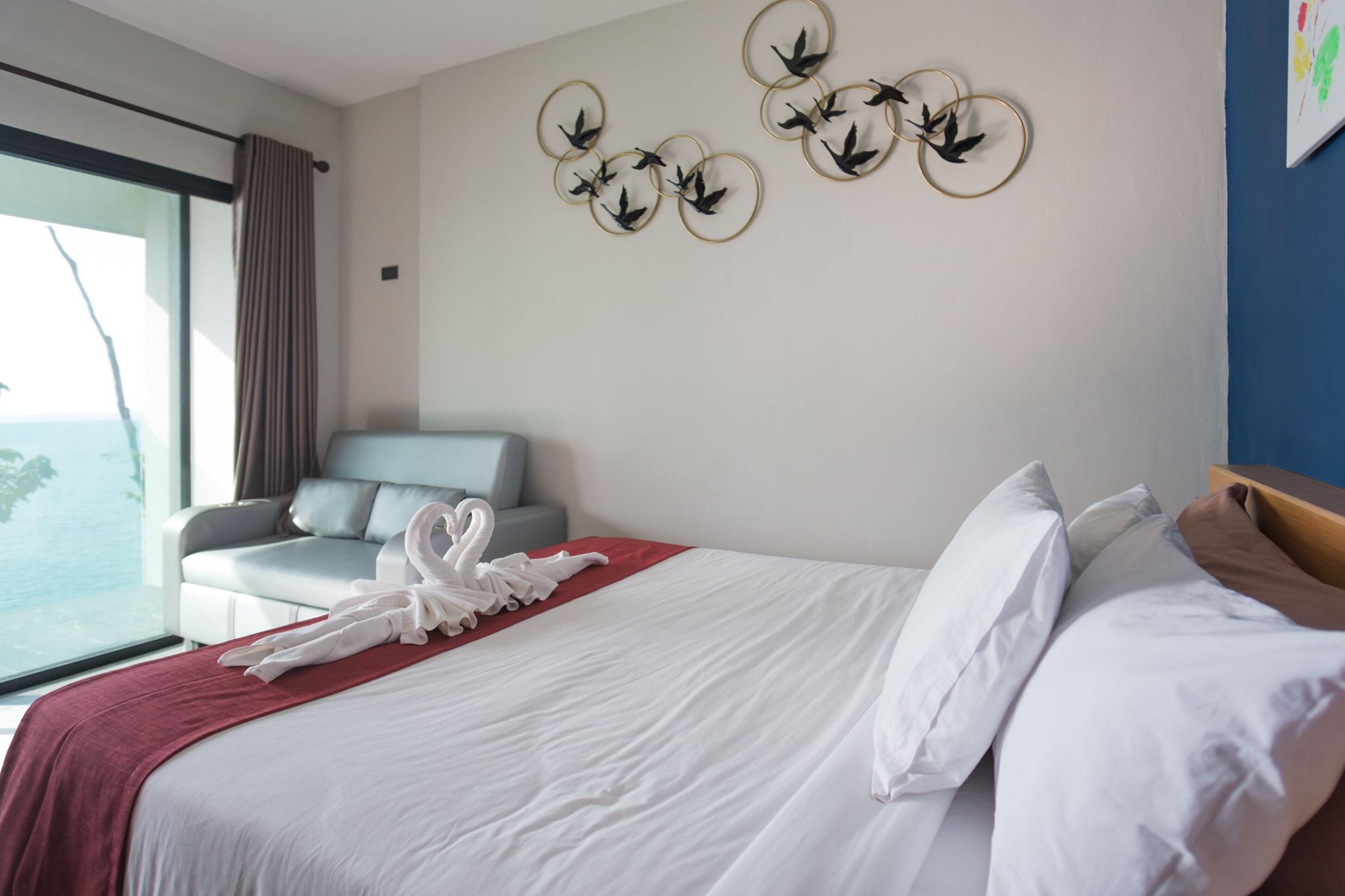 Cliff Lanta Suite